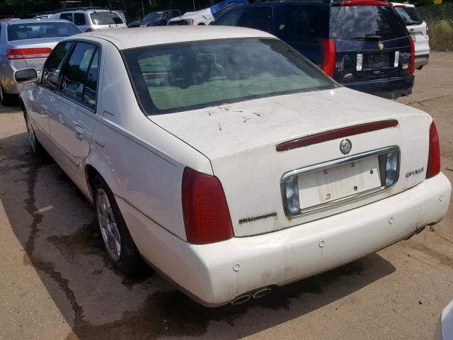 1G6KD57YXYU354198 - 2000 CADILLAC DEVILLE WHITE photo 3