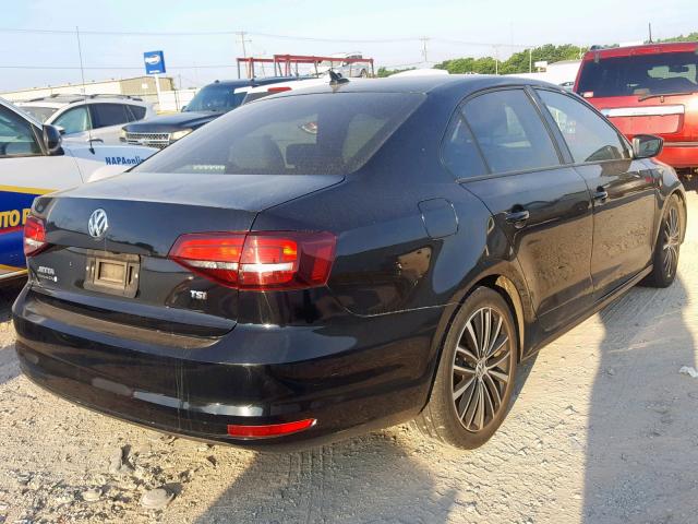 3VWD17AJ9GM258486 - 2016 VOLKSWAGEN JETTA SPOR BLACK photo 4