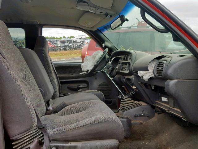 3B7KF23631G811792 - 2001 DODGE RAM 2500 RED photo 5