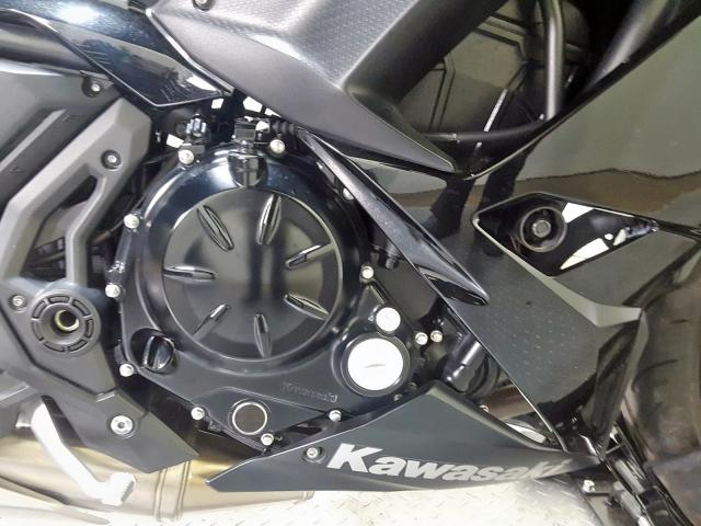 JKAEXEJ1XHDA01681 - 2017 KAWASAKI EX650 J BLACK photo 11