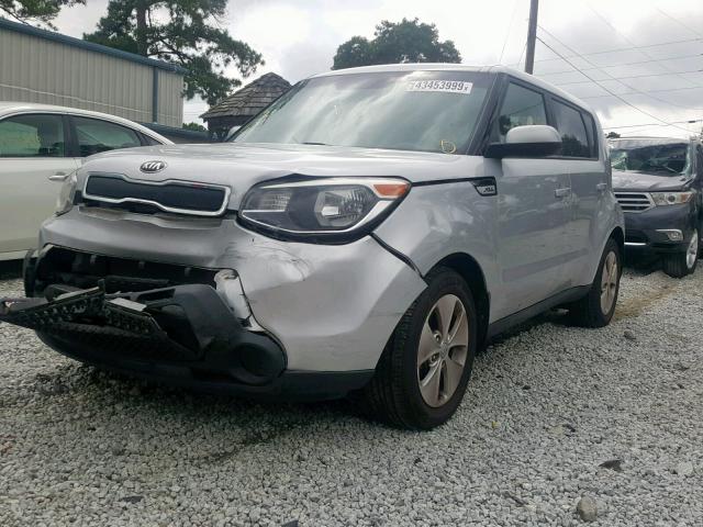 KNDJN2A24F7764578 - 2015 KIA SOUL SILVER photo 2