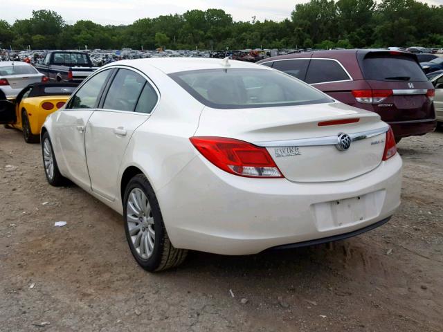 2G4GR5EK9C9169029 - 2012 BUICK REGAL WHITE photo 3