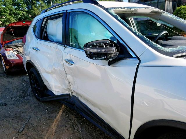 5N1AT2MV8HC805814 - 2017 NISSAN ROGUE SV WHITE photo 9