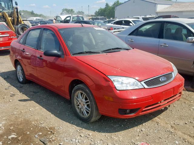 1FAHP34N07W262104 - 2007 FORD FOCUS ZX4 RED photo 1