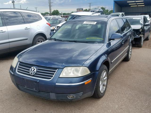 WVWVD63B94E284103 - 2004 VOLKSWAGEN PASSAT GLS BLUE photo 2