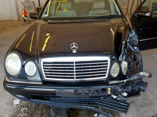 WDBJF65H3XA866220 - 1999 MERCEDES-BENZ E 320 BLACK photo 7