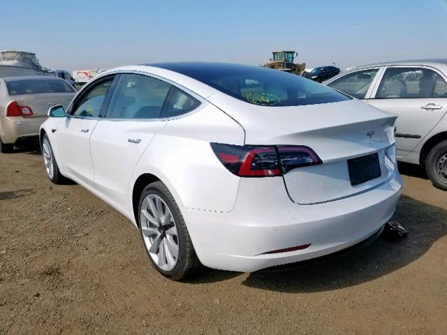 5YJ3E1EA5KF313037 - 2019 TESLA MODEL 3 WHITE photo 3