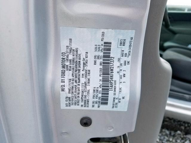 1FAHP34N76W217272 - 2006 FORD FOCUS ZX4 SILVER photo 10