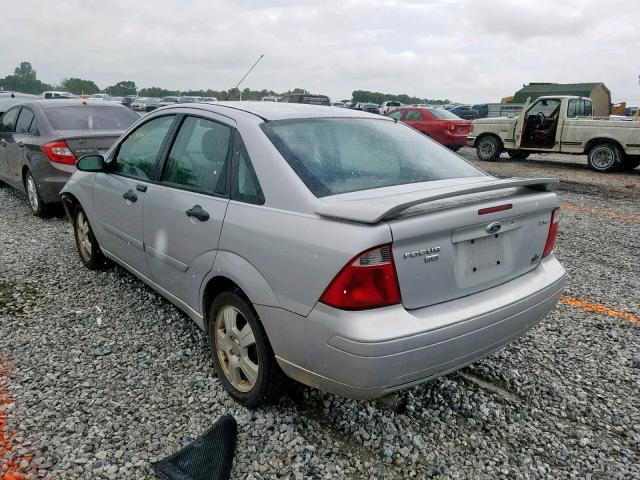 1FAHP34N76W217272 - 2006 FORD FOCUS ZX4 SILVER photo 3