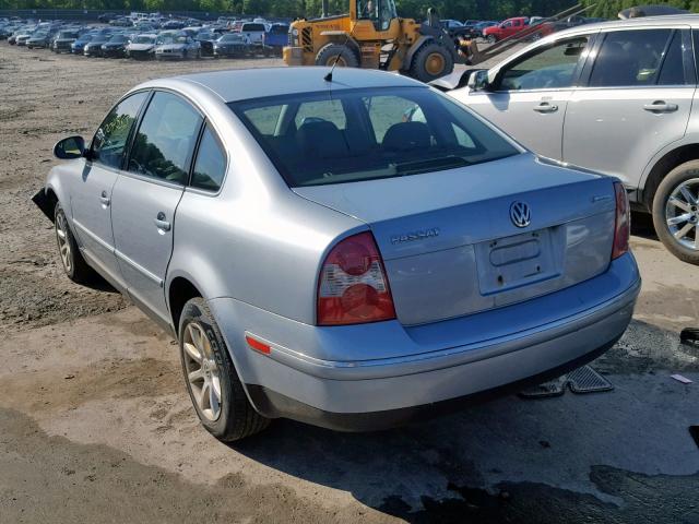 WVWPD63B04P329748 - 2004 VOLKSWAGEN PASSAT GLS BLUE photo 3