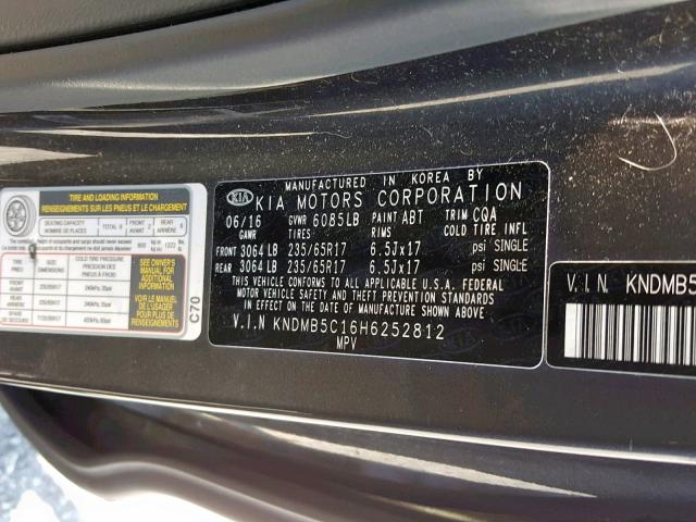 KNDMB5C16H6252812 - 2017 KIA SEDONA LX GRAY photo 10