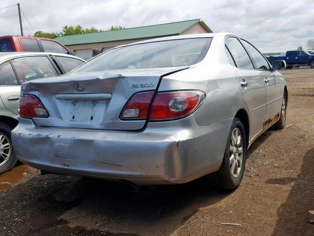 JTHBF30GX25030908 - 2002 LEXUS ES 300 SILVER photo 4