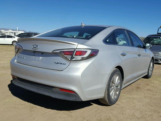 KMHE24L1XHA046917 - 2017 HYUNDAI SONATA HYB SILVER photo 4