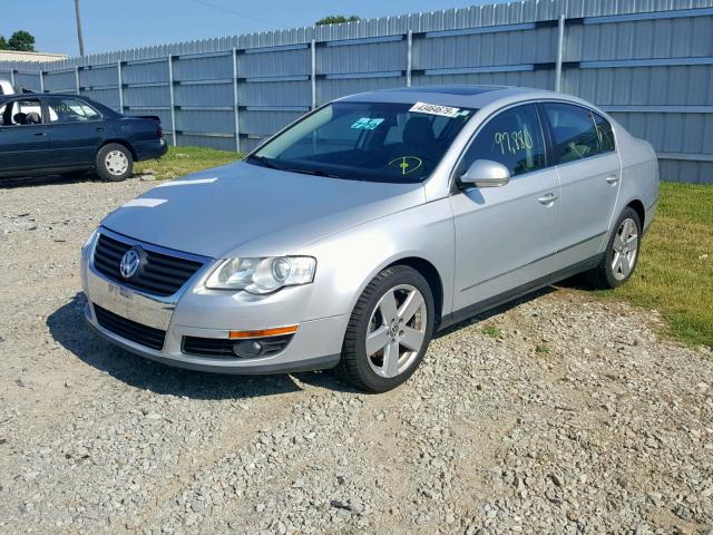 WVWJK73C59P049454 - 2009 VOLKSWAGEN PASSAT TUR SILVER photo 2