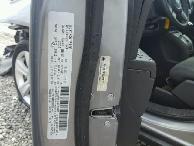 1C4NJCBB4GD590743 - 2016 JEEP COMPASS SP 银色 照片 10