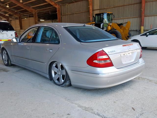 WDBUF56J96A807891 - 2006 MERCEDES-BENZ E 350 SILVER photo 3