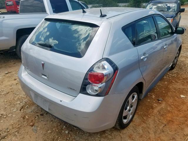 5Y2SP6E89AZ412551 - 2010 PONTIAC VIBE SILVER photo 4