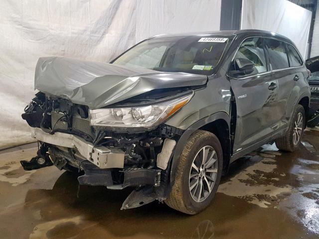 5TDJGRFH9JS051626 - 2018 TOYOTA HIGHLANDER GREEN photo 2