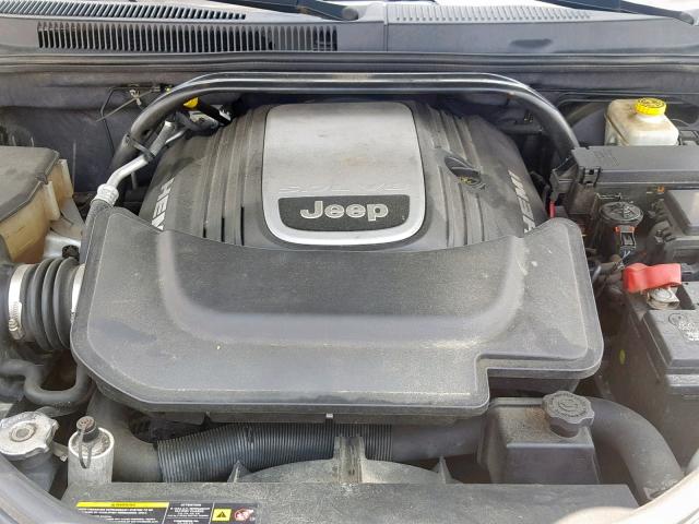 1J8HR58225C607964 - 2005 JEEP GRAND CHER SILVER photo 7