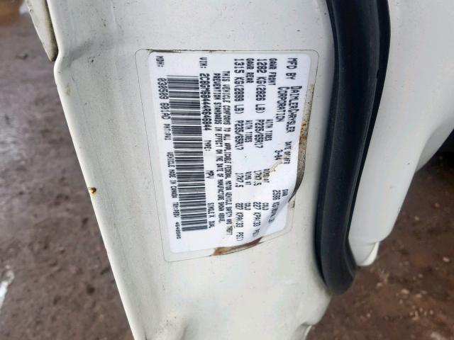 2C8GM68444R646844 - 2004 CHRYSLER PACIFICA WHITE photo 10