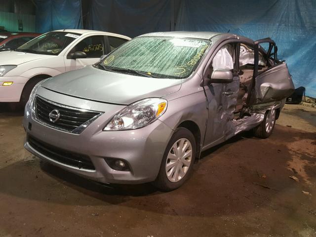 3N1CN7AP6CL935813 - 2012 NISSAN VERSA S SILVER photo 2