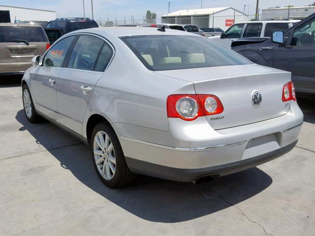 WVWJM7AN9AE104387 - 2010 VOLKSWAGEN PASSAT KOM SILVER photo 3