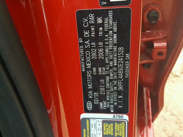 3KPFL4A89JE241528 - 2018 KIA FORTE EX RED photo 10