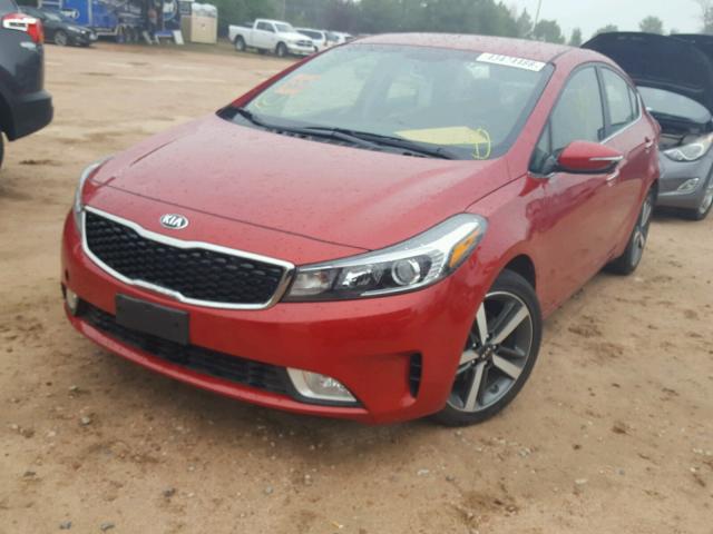 3KPFL4A89JE241528 - 2018 KIA FORTE EX RED photo 2