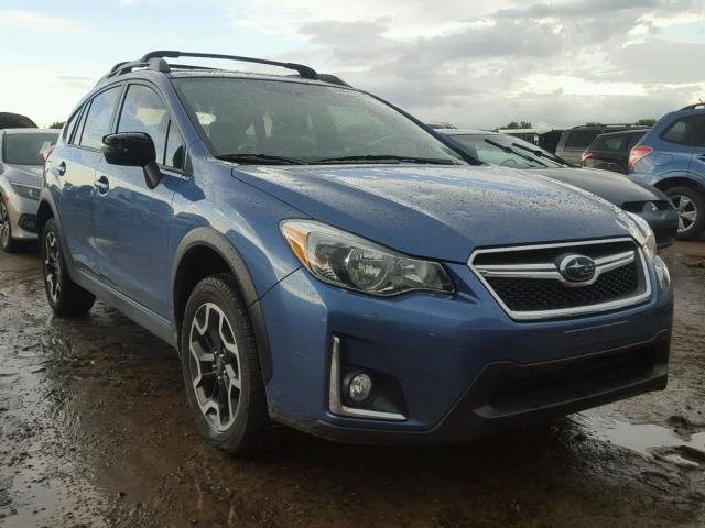 JF2GPAKCXHH268205 - 2017 SUBARU CROSSTREK BLUE photo 1