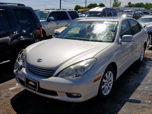 JTHBF30G720080100 - 2002 LEXUS ES 300 SILVER photo 2