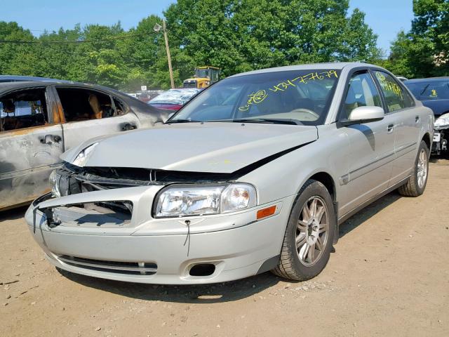 YV1TS59H441370911 - 2004 VOLVO S80 2.5T SILVER photo 2