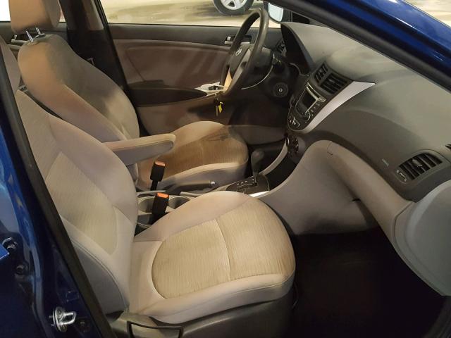 KMHCT4AE3GU037886 - 2016 HYUNDAI ACCENT SE BLUE photo 5