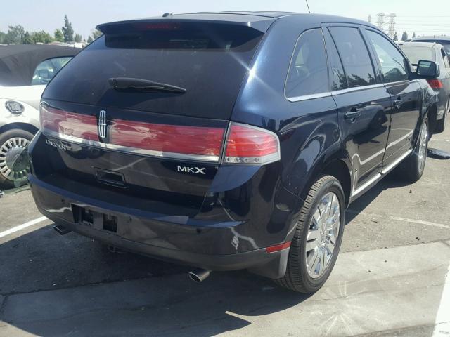 2LMDU68C58BJ40045 - 2008 LINCOLN MKX BLUE photo 4