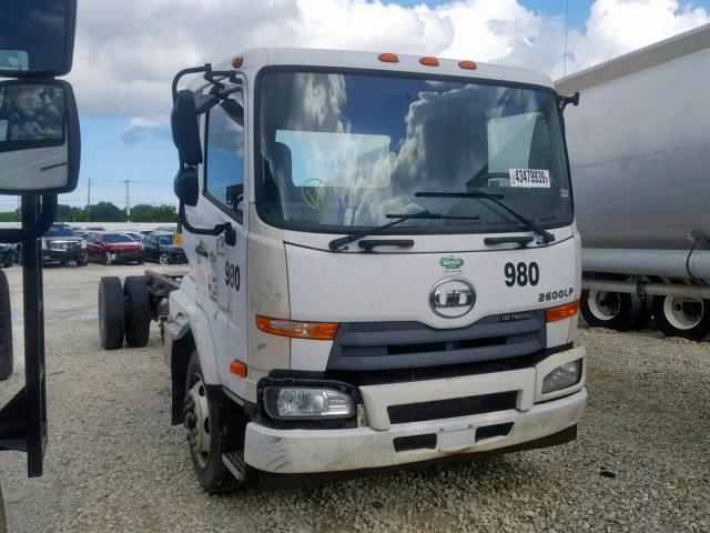 JNAD410H2BAR10038 - 2011 NISSAN DIESEL UD2600 WHITE photo 1