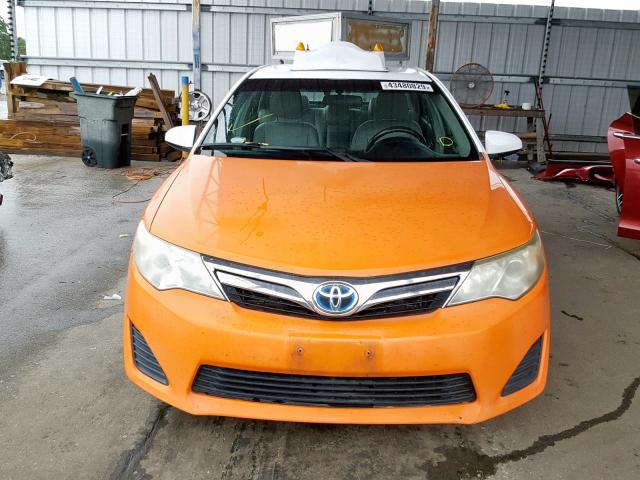 4T1BD1FK8CU040881 - 2012 TOYOTA CAMRY HYBR TWO TONE photo 9