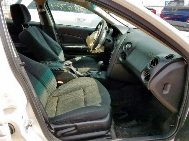 2G2WP552461157755 - 2006 PONTIAC GRAND PRIX WHITE photo 5