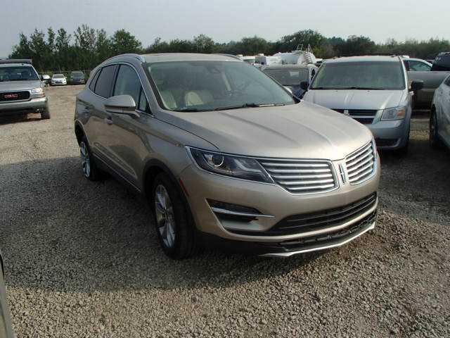 5LMCJ2A93FUJ44588 - 2015 LINCOLN MKC GOLD photo 1