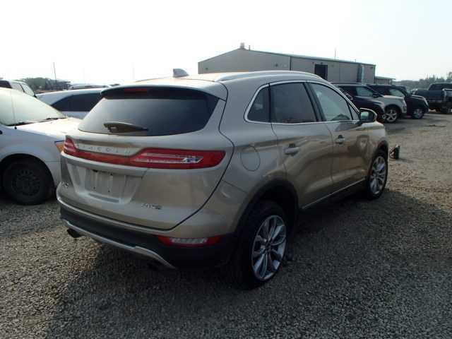 5LMCJ2A93FUJ44588 - 2015 LINCOLN MKC GOLD photo 4