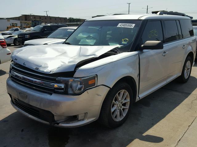 2FMGK5B83EBD24862 - 2014 FORD FLEX SE SILVER photo 2