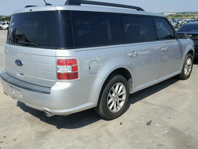 2FMGK5B83EBD24862 - 2014 FORD FLEX SE SILVER photo 4