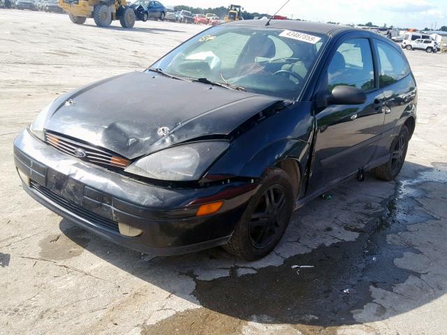 3FAFP3130YR216450 - 2000 FORD FOCUS ZX3 BLACK photo 2