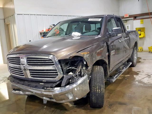 1C6RR7GTXJS106510 - 2018 RAM 1500 SLT BROWN photo 2