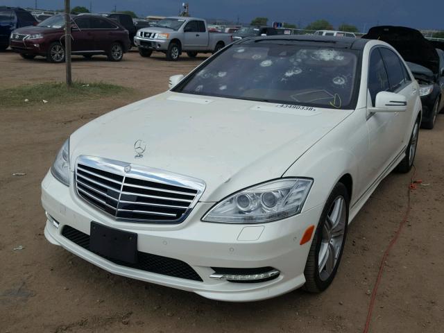 WDDNG7DB8DA513122 - 2013 MERCEDES-BENZ S 550 WHITE photo 2