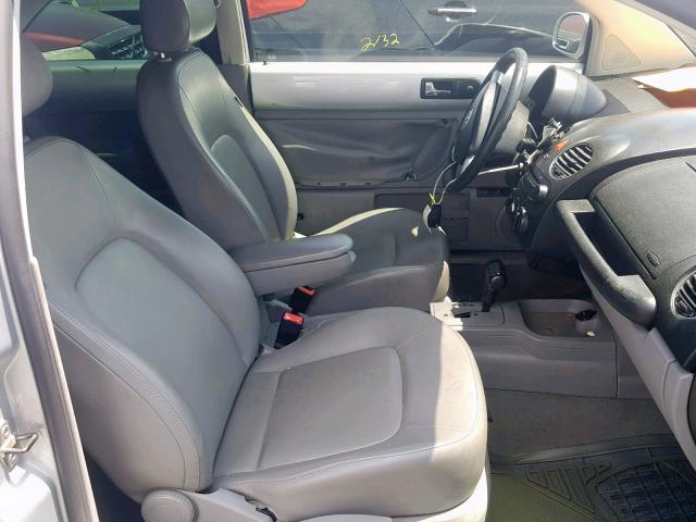 3VWEW31C17M518606 - 2007 VOLKSWAGEN NEW BEETLE GRAY photo 5