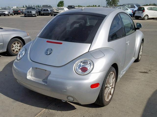 3VWCD21C2YM417499 - 2000 VOLKSWAGEN NEW BEETLE ვერცხლისფერი ფოტო 4