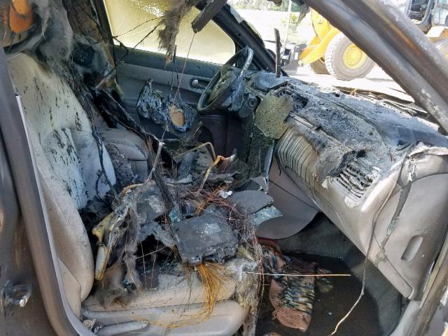 2G4WC532X51249831 - 2005 BUICK LACROSSE C GRAY photo 5