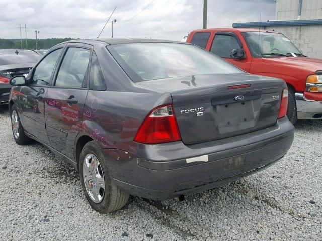 1FAFP34N05W270059 - 2005 FORD FOCUS ZX4 GRAY photo 3
