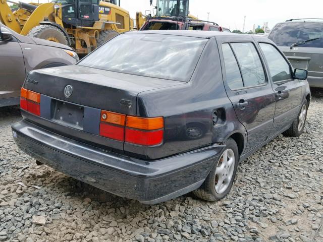 3VWRA81H5WM258816 - 1998 VOLKSWAGEN JETTA GL BLACK photo 4