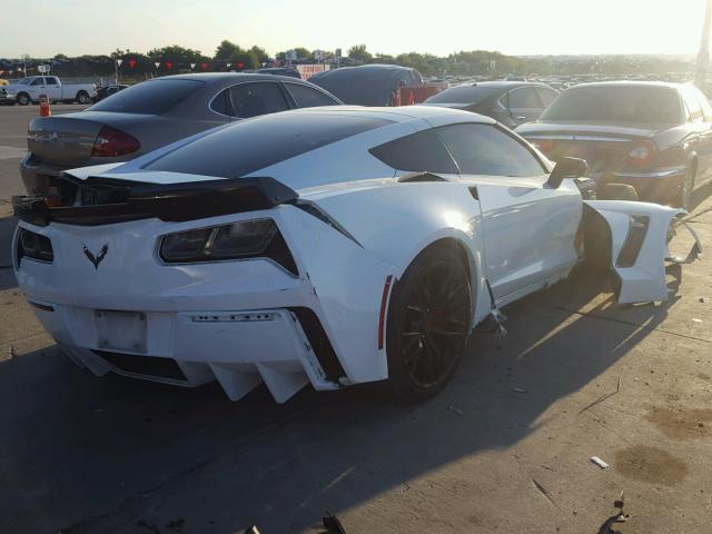 1G1YS2D61G5603133 - 2016 CHEVROLET CORVETTE 2 WHITE photo 4