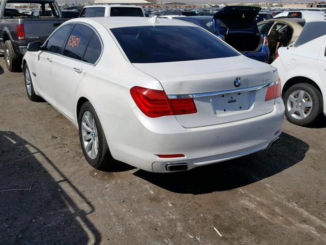 WBAKC6C56BC394158 - 2011 BMW 750 XI WHITE photo 3